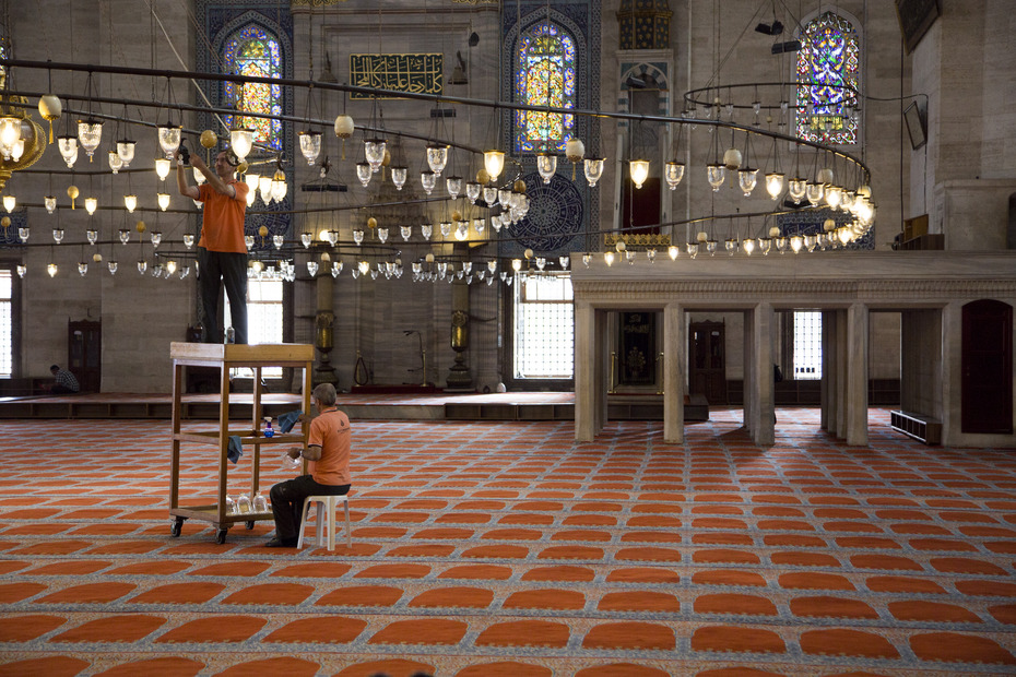 Wartungsarbeiten in der Süleymaniye-Moschee, Istanbul 2012