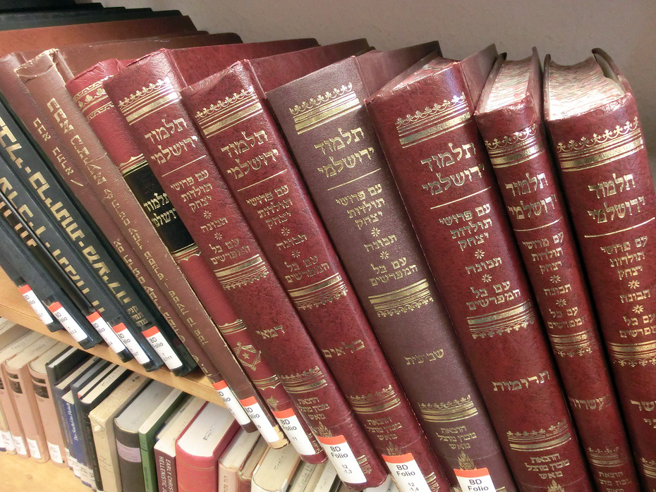 Bände des Jerusalemer Talmuds im Insitut für Judaistik
Quelle: Institut für Judaistik, Freie Universität Berlin