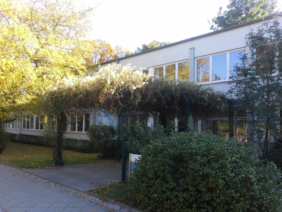 Königin-Luise-Straße 24-26
Quelle: Institut für Mathematik