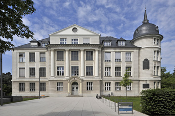 Der Hahn-Meitner-Bau der Biochemie an der Freien Universität Berlin
Quelle: Bernd Wannenmacher