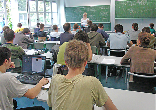 Lehrveranstaltung im Institut für Informatik
Quelle: Freie Universität Berlin