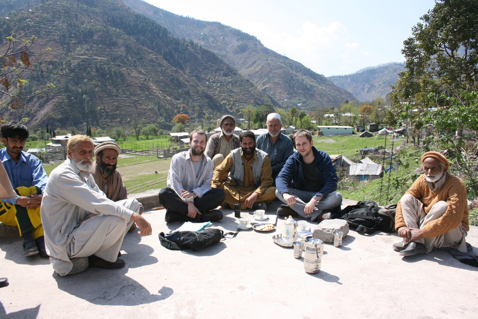 Studierende führen Gespräche mit Farmern in Kaschmir, Pakistan
Quelle: S. Schütte