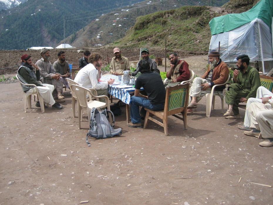 Befragung in Kaschmir, Pakistan
Quelle: S. Schütte