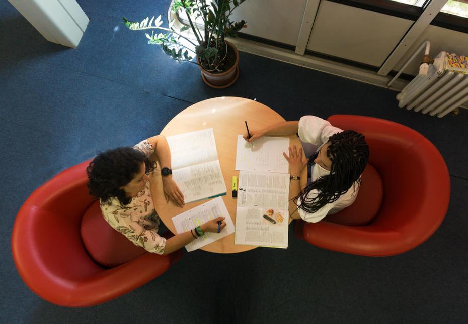 Studierende im Sprachenzentrum