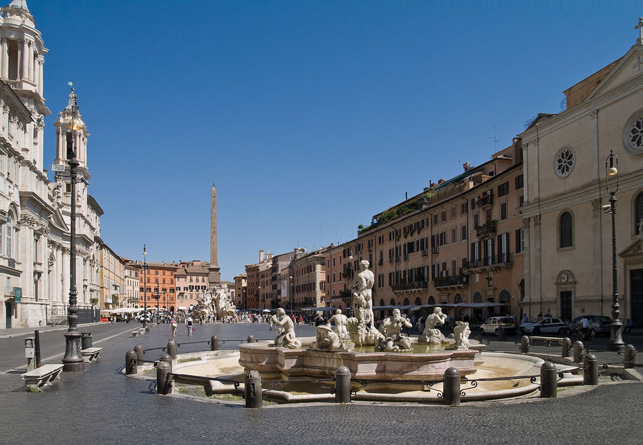 Ein berühmter Platz in einer italienischen Stadt