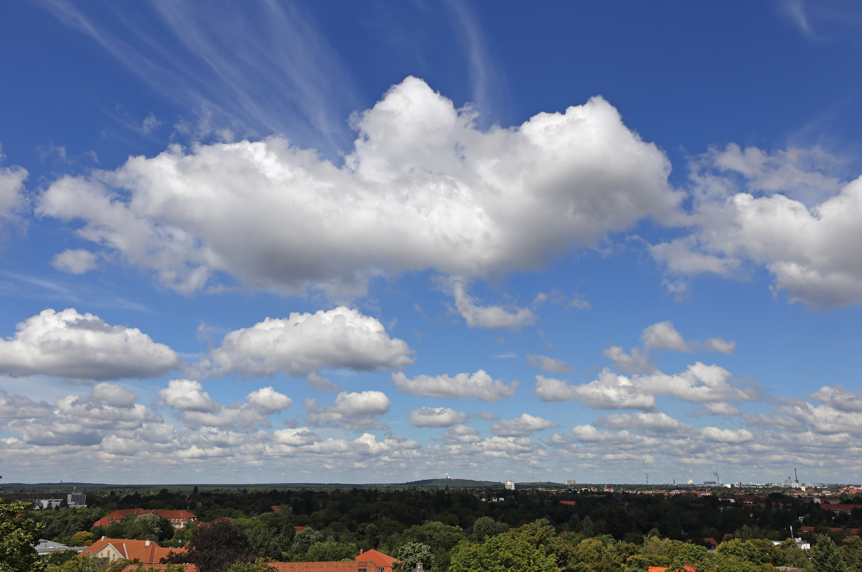 Cumulus-Wolken über Berlin