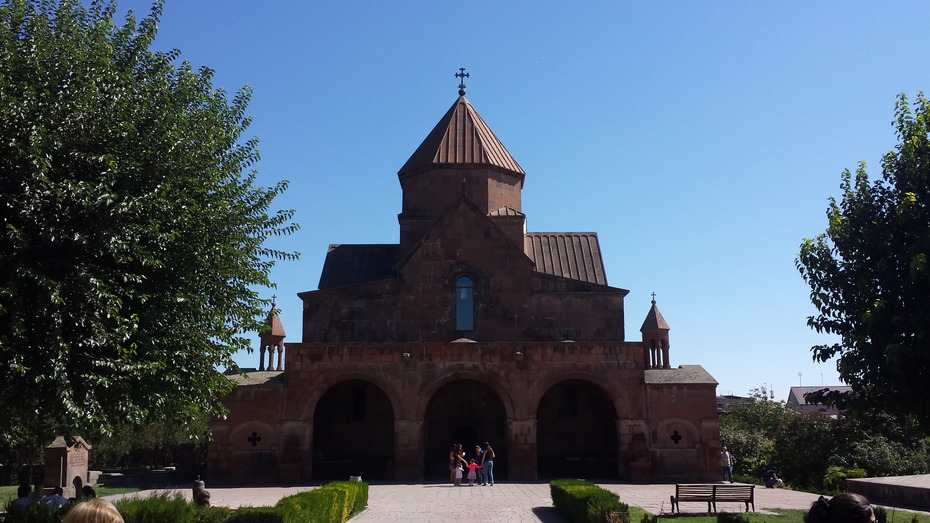 Kirche in Etschmiadzin
Quelle: Dominik Sonnleitner