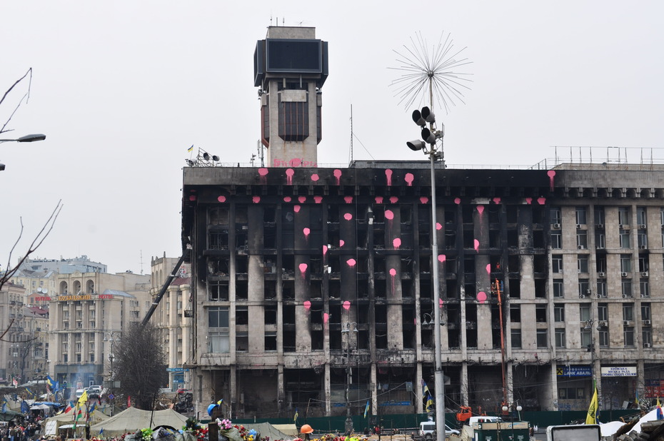 Abgebranntes Haus auf dem Majdan in Kiew.
Quelle: Waldemar Stobbe