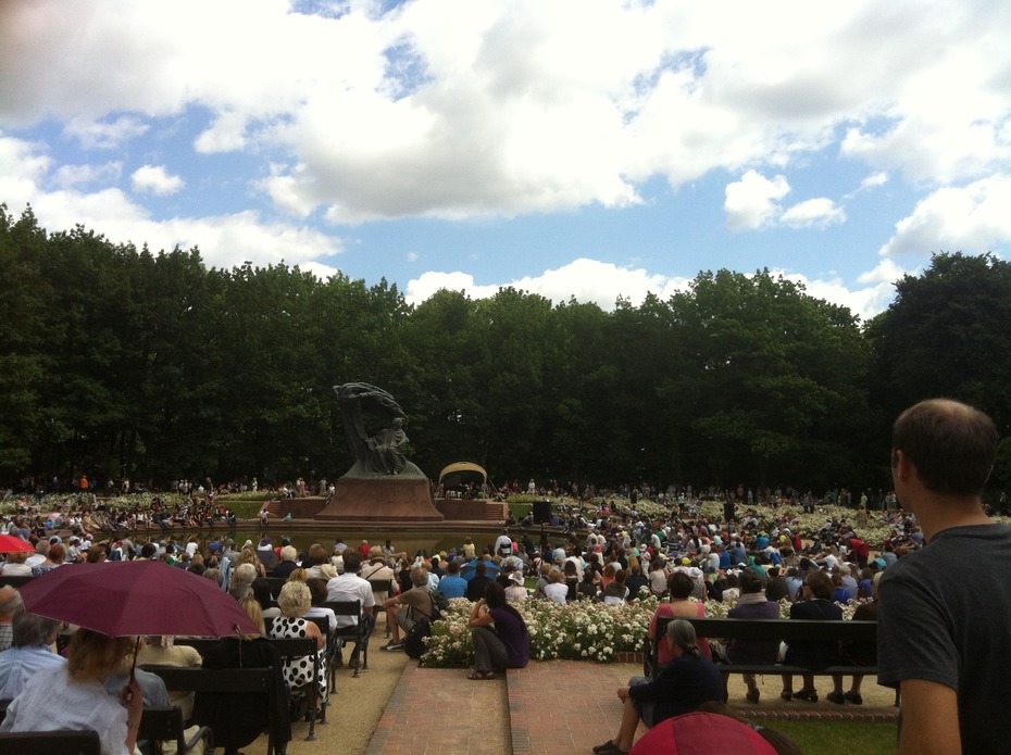 Chopin-Freiluftkonzert im Warschauer Lazienki Park.
Quelle: Adrian Stadnicki