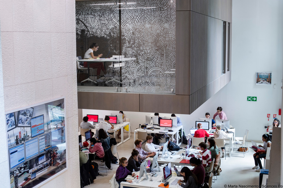 Studierende in der Bibliothek der Sciences Po