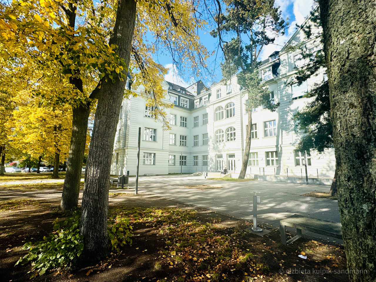 Der Fachbereich in der Herbstsonne