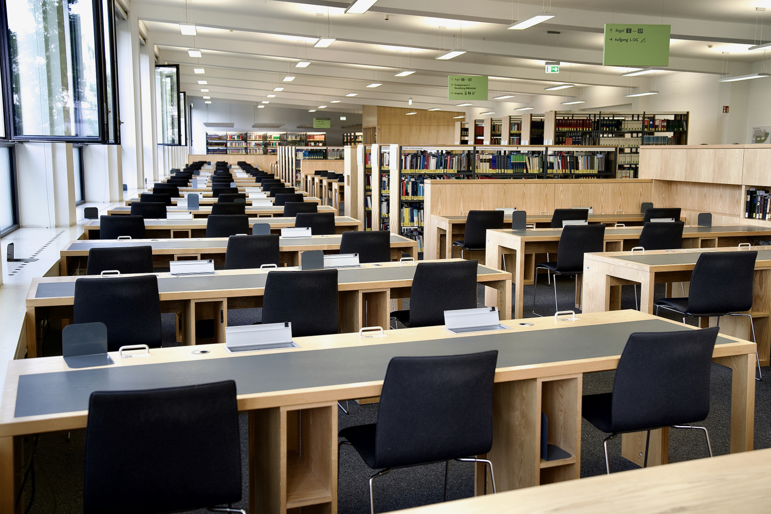 Lesesaal Fachbereichsbibliothek