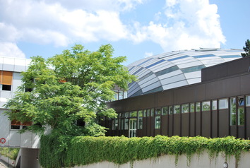 Außenansicht der Rost- und Silberlaube und der Philologischen Bibliothek
Quelle: Career Service der Freien Universität Berlin