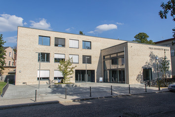 Student Services Center, Iltisstr. 4
Source: Volker Möller